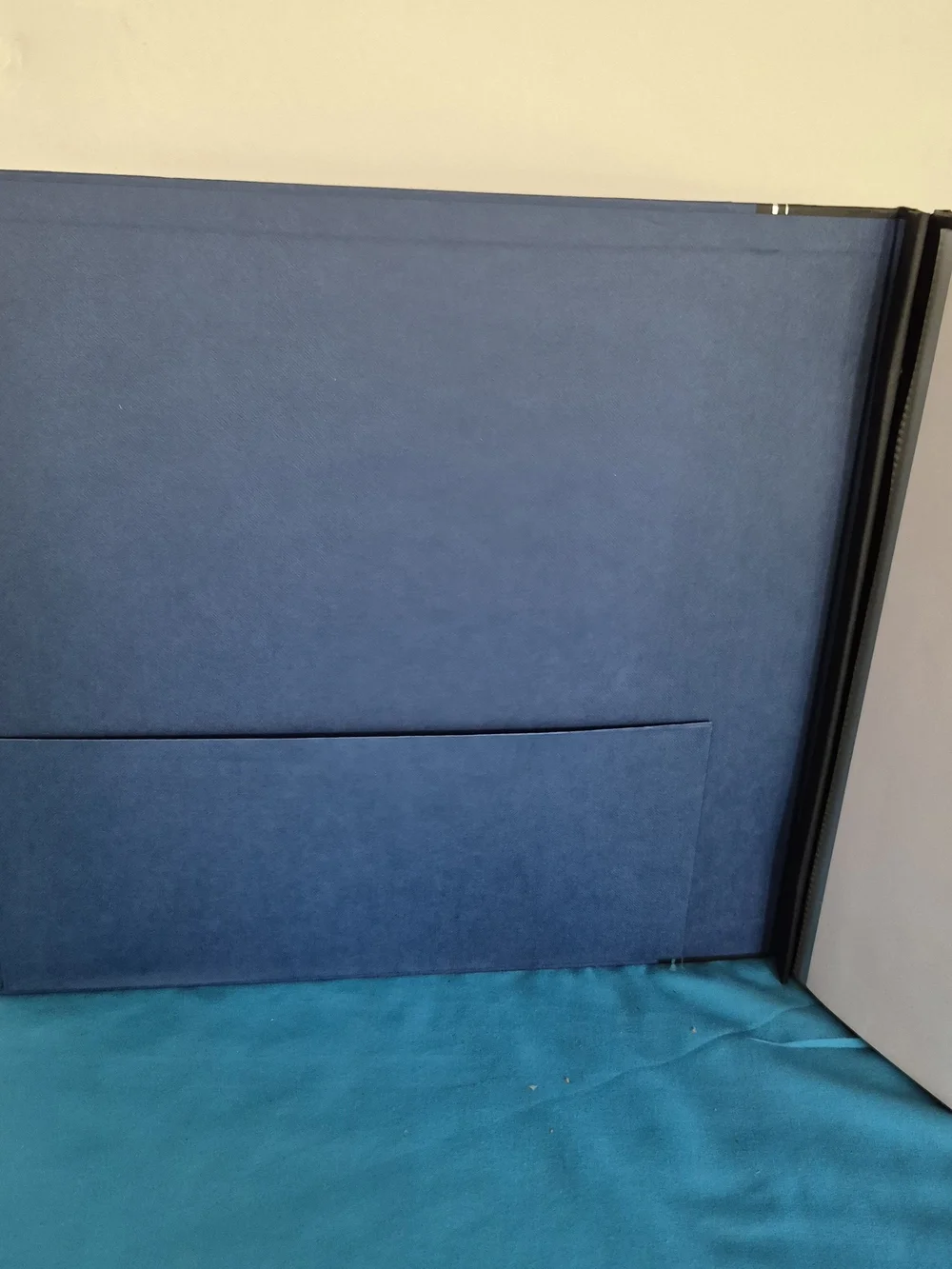 Blue & Black with Gold Stripe 12x12 Scrapbook Album 10 Sheet Protectors